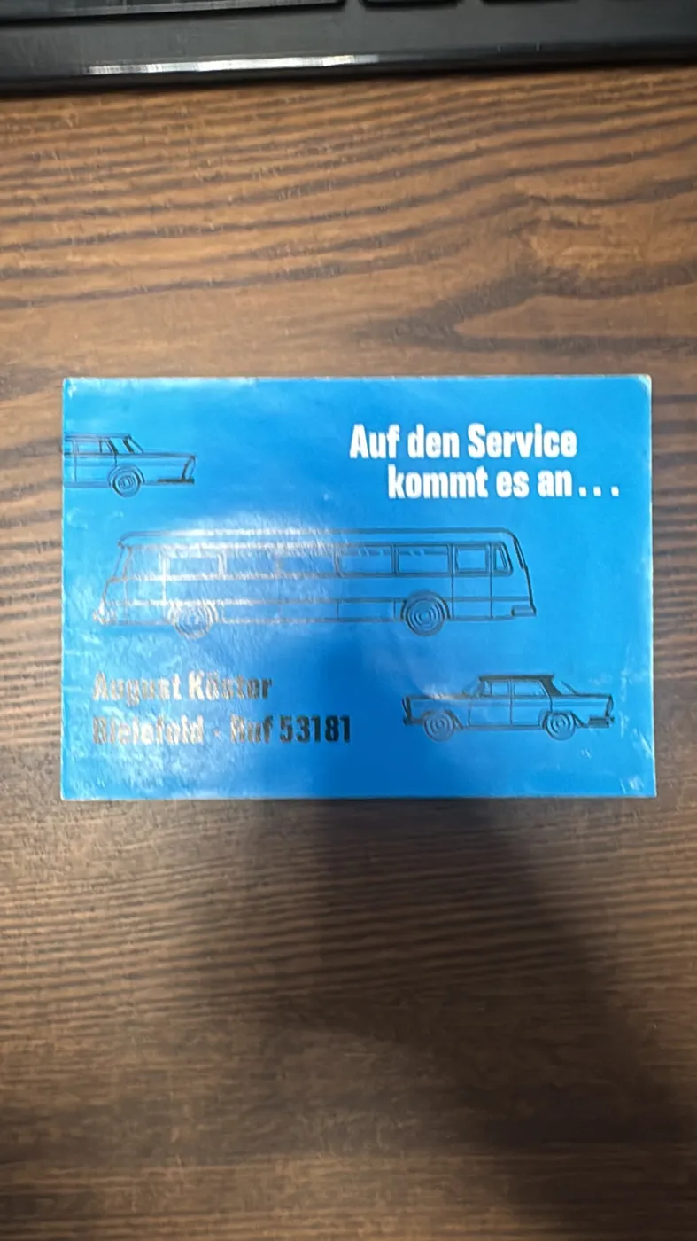 „Auf den Service kommt es an …" — Titelseite der Broschüre
